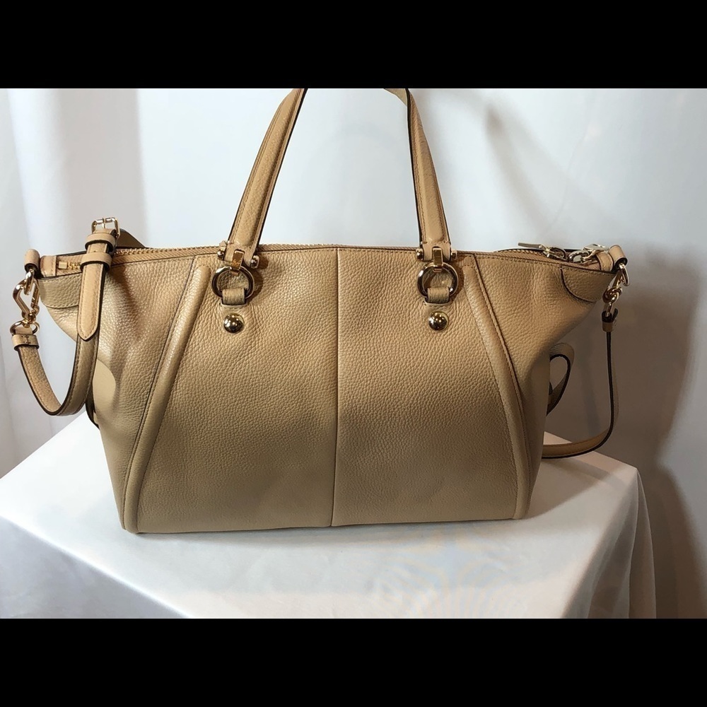 New Coach bag - Picture 3 of 9